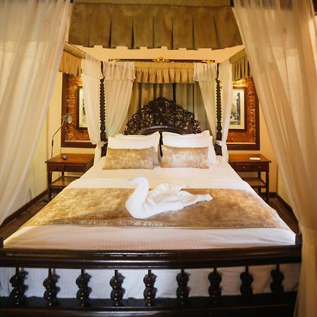 Casa Menezes - A Heritage Goan Homestay Bambolim Buitenkant foto