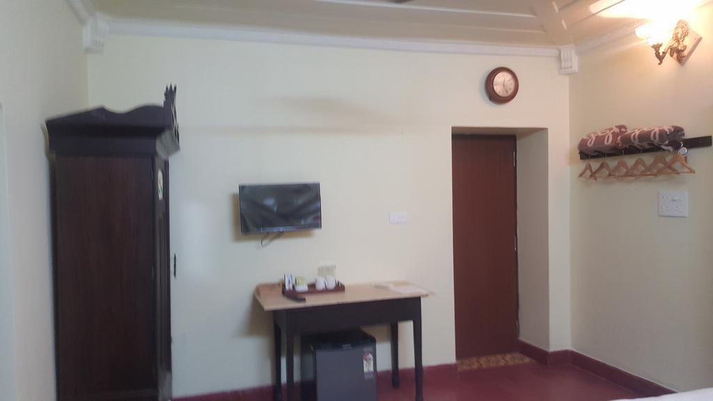 Casa Menezes - A Heritage Goan Homestay Bambolim Kamer foto