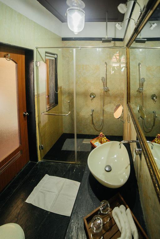 Casa Menezes - A Heritage Goan Homestay Bambolim Buitenkant foto