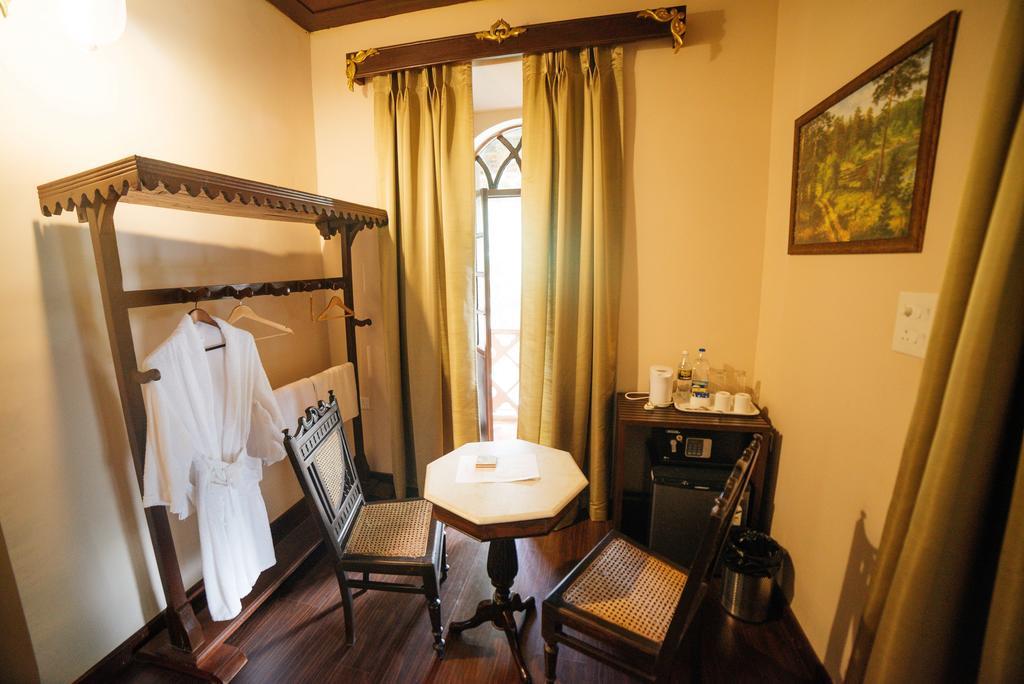 Casa Menezes - A Heritage Goan Homestay Bambolim Buitenkant foto