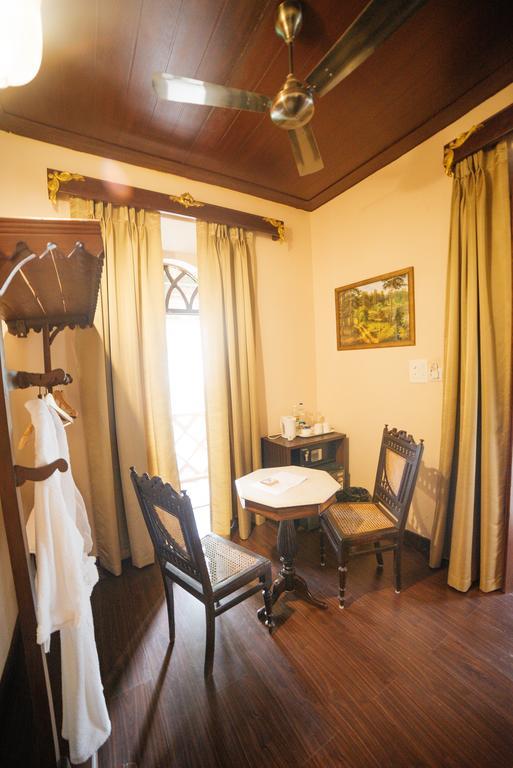 Casa Menezes - A Heritage Goan Homestay Bambolim Buitenkant foto