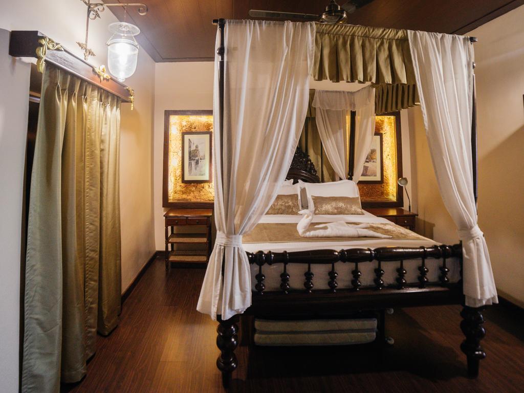 Casa Menezes - A Heritage Goan Homestay Bambolim Buitenkant foto