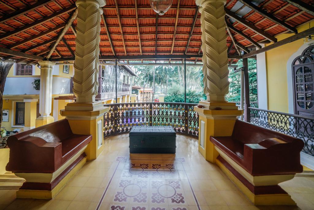 Casa Menezes - A Heritage Goan Homestay Bambolim Buitenkant foto