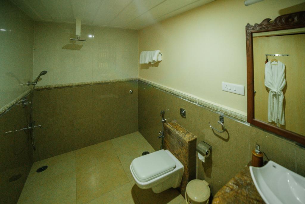 Casa Menezes - A Heritage Goan Homestay Bambolim Buitenkant foto