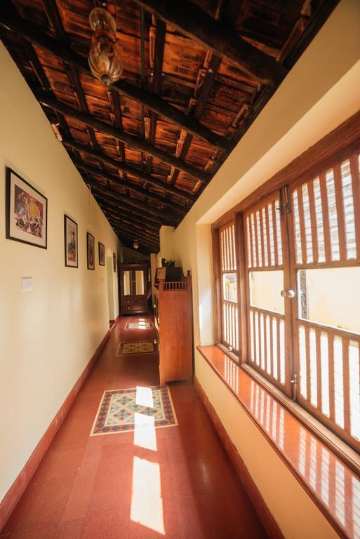 Casa Menezes - A Heritage Goan Homestay Bambolim Buitenkant foto
