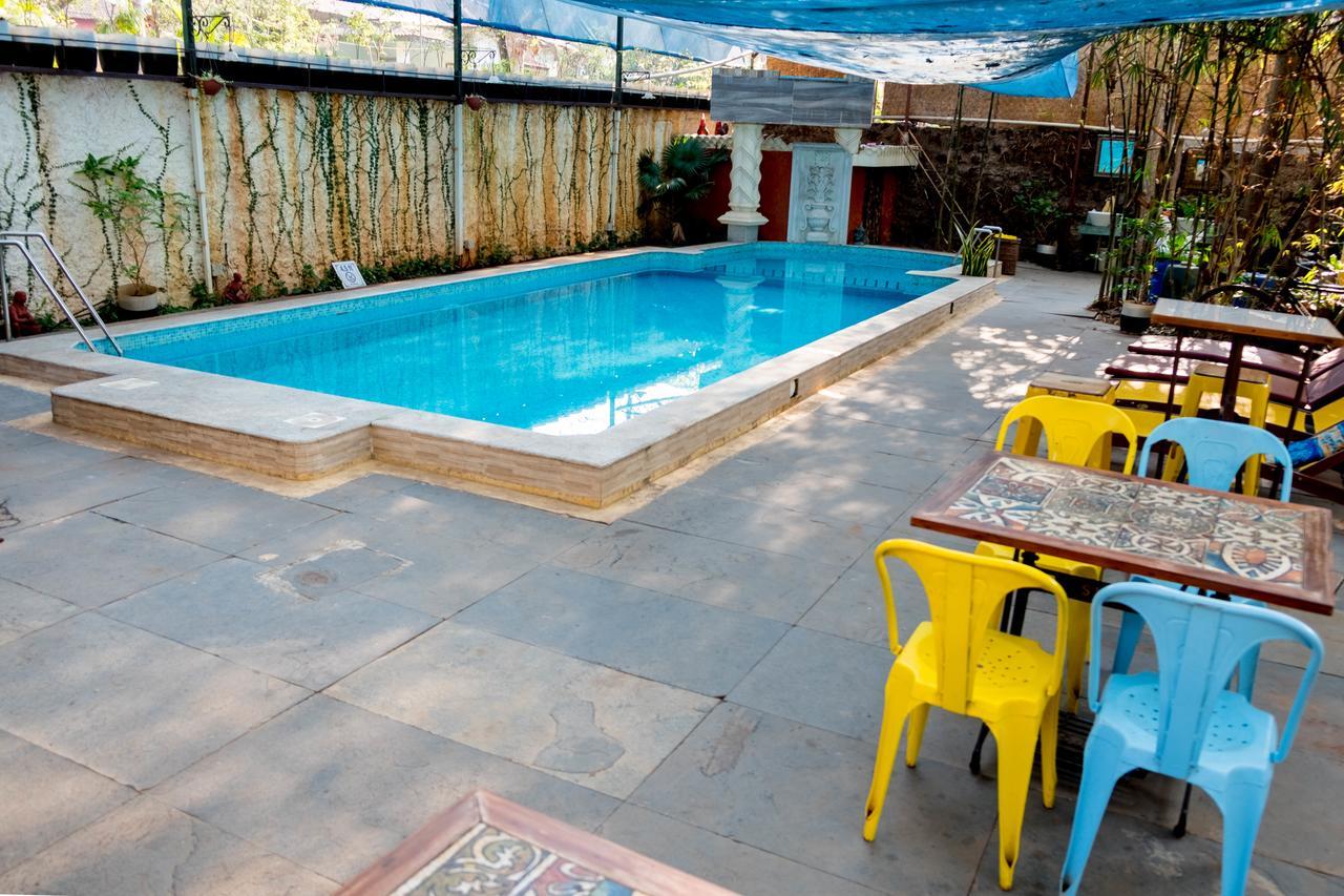 Casa Menezes - A Heritage Goan Homestay Bambolim Buitenkant foto